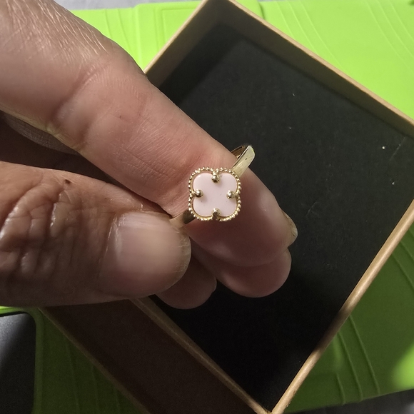 Ring 14k Italian real gold rose clover  guaranteed size 7 new - Picture 7 of 9